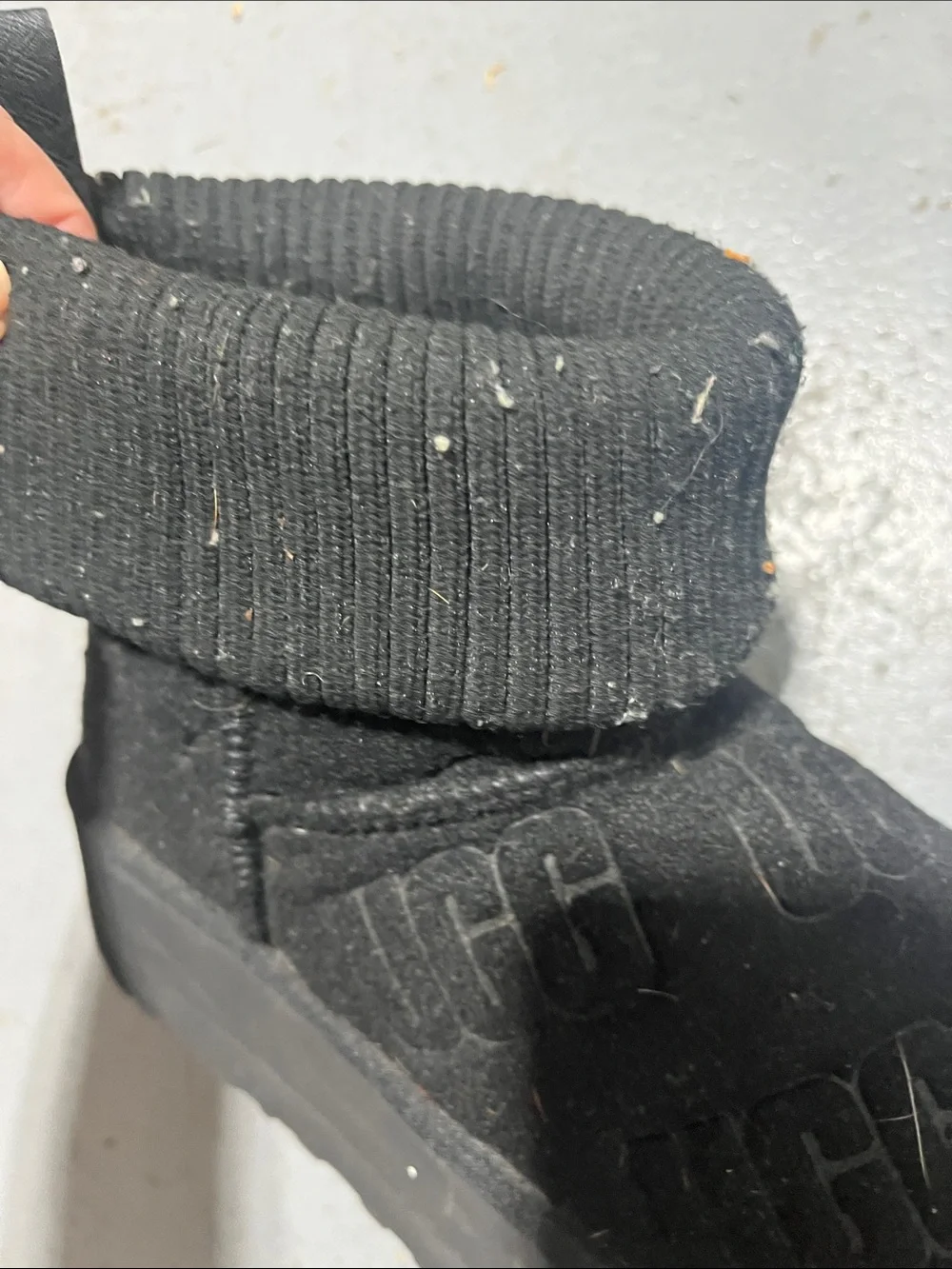UGG 8 Black Logo Platform Cuff Boot - Picture 4 of 4